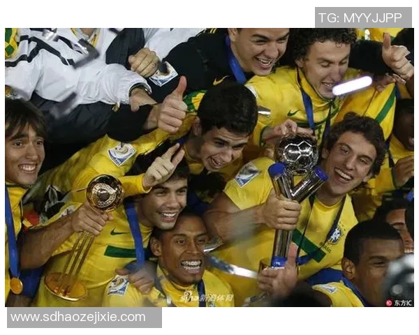 足球星脚的传奇之路：从青涩少年到世界顶级球员的奋斗历程